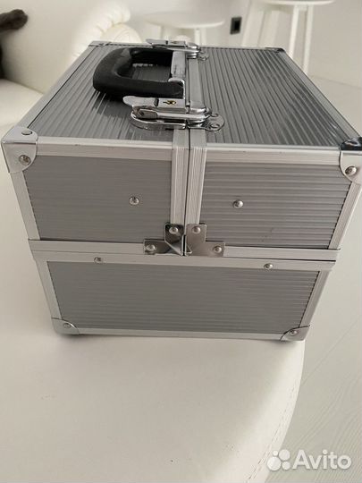 Кейс для косметики в отличном состоянии