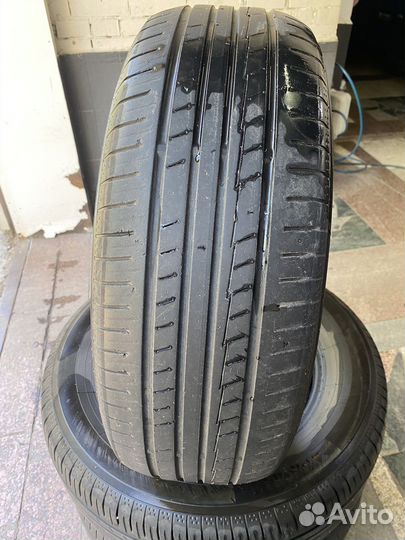 Yokohama BluEarth AE50 215/65 R16