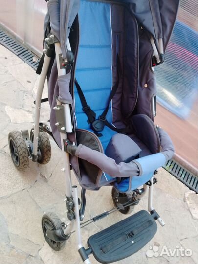 Коляска umbrella для детей с дцп