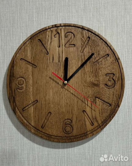 Часы настенные массив дуба