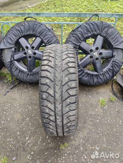 R16 Bridgestone Ice Cruiser 7000S 215/65, PCD 5x114.3 DIA 60