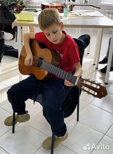 Уроки игры на гитаре, укулеле, электро/бас