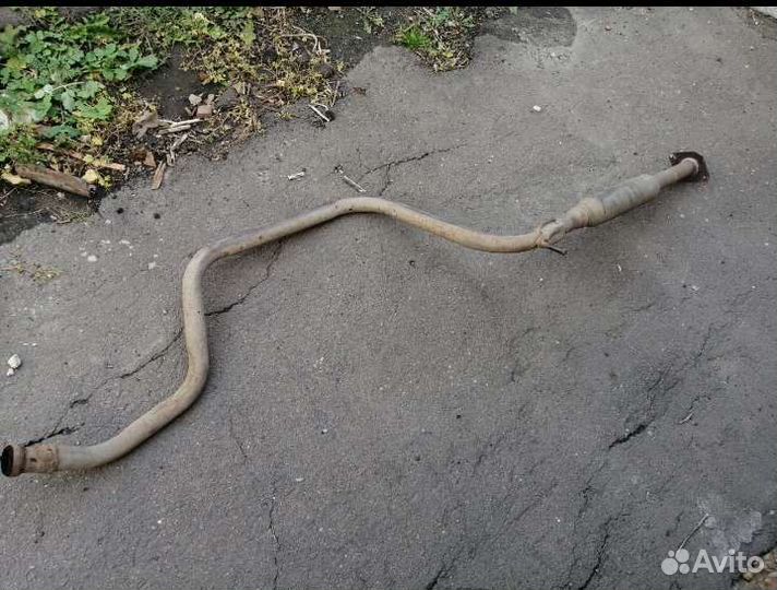 Труба на Nissan Primera P11