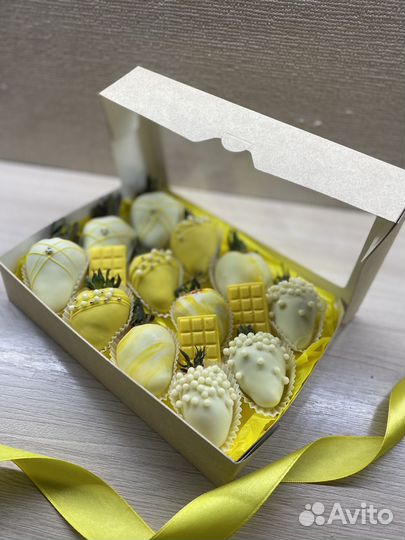 Набор из клубники в шоколаде на 8 Марта