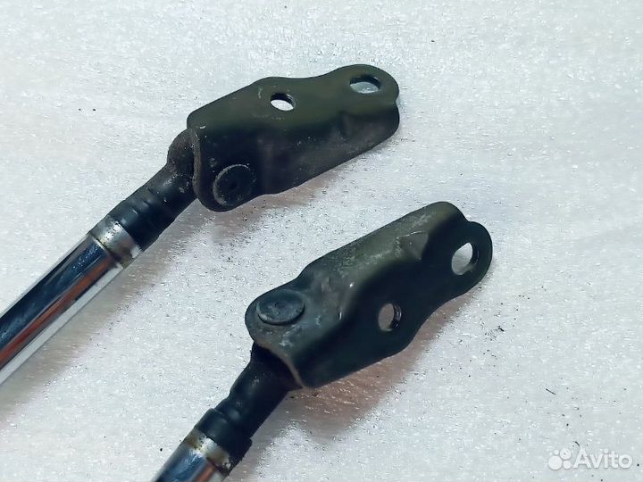 Амортизатор двери багажника Toyota Vista Ardeo