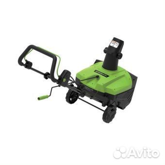 Снегоуборочная машина greenworks SN 2300