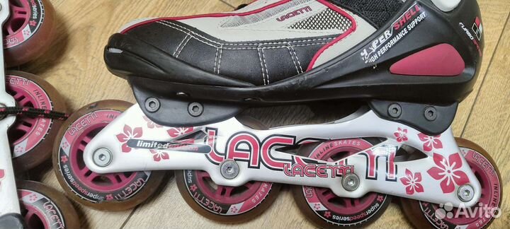 Ролики женские 38-39р с сумкой и защитой