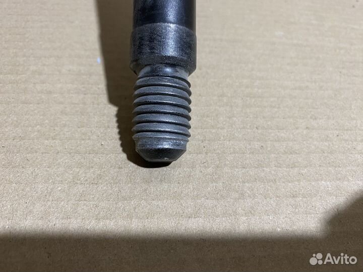 Крюк буксировочный Volkswagen Toaureg 3 Новый