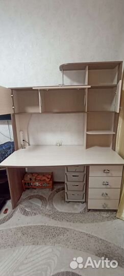 Письменный стол для школьника бу