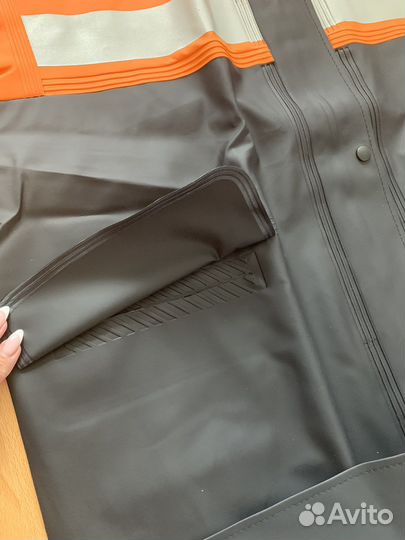 Плащ (дождевик) новый