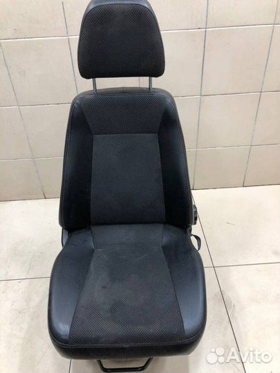 Сиденье переднее правое Chevrolet Niva