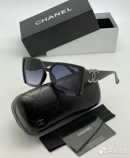 Солнцезащитные очки chanel