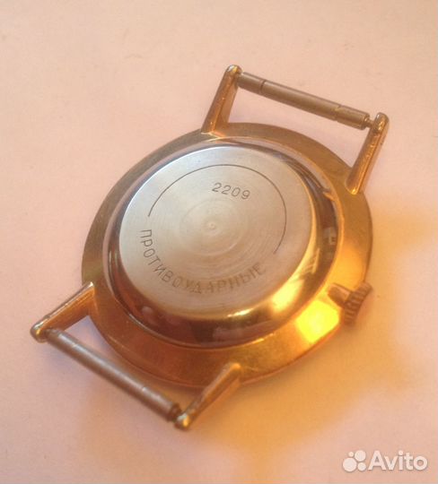 Часы наручные, Восток. Костюмные. СССР Супертонкие