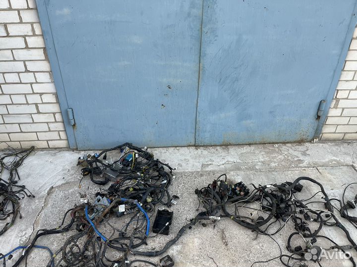 Коса двигателя Mitsubishi Pajero 2