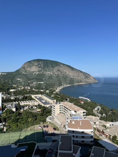 2-к. квартира, 55 м², 8/12 эт.