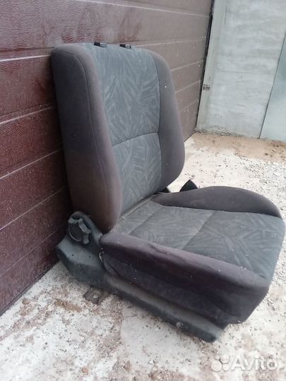 Сиденье перед правое на иномарки