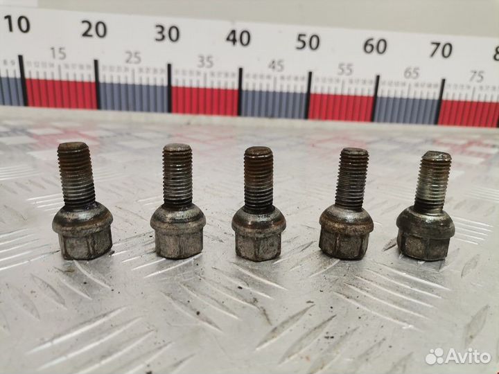 Болт Citroen C3 Picasso 2002 701601139B