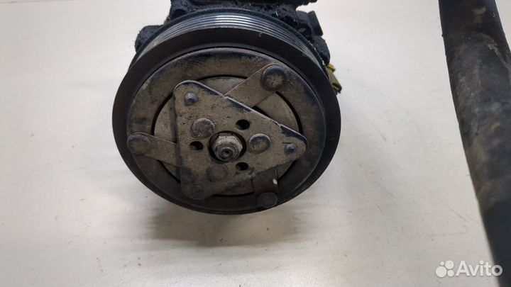 Компрессор кондиционера Peugeot 206, 2006