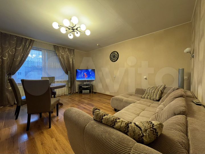 2-к. квартира, 67,2 м², 5/10 эт.