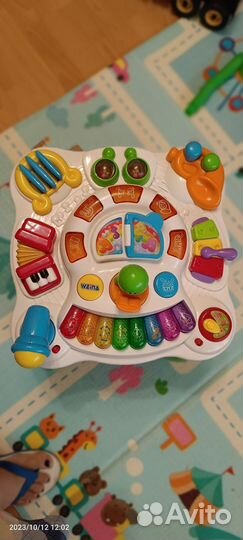 Игровой развивающий столик