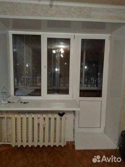 Окно пластиковое бу с балконной дверью