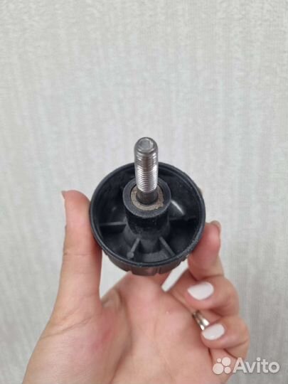 Болт барашек