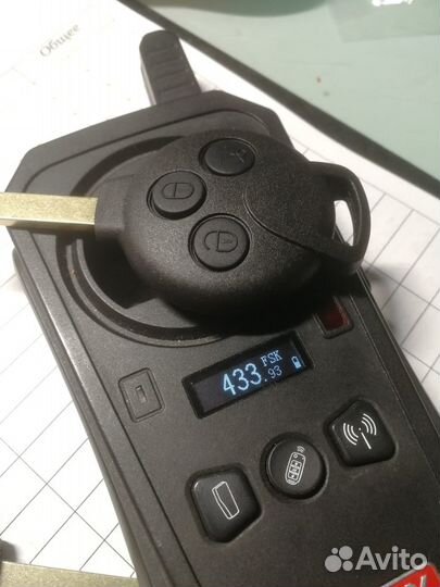 Новый ключ Smart Benz PCF7941 451