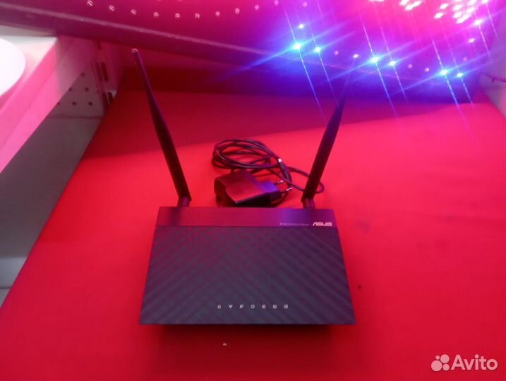 Wi-Fi роутер asus RT-N12, N300