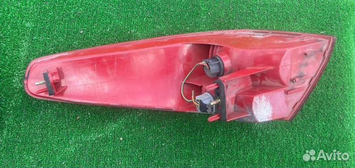Фонарь задний левый Peugeot 607 2001