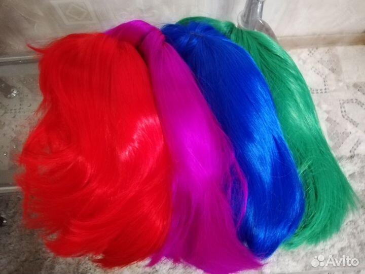 Парик цветной каре