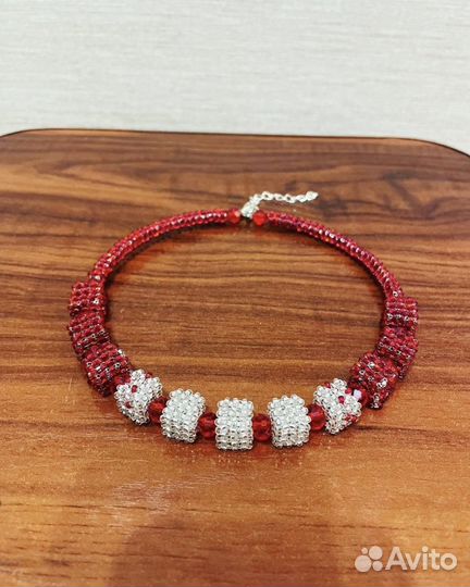 Колье из бисера