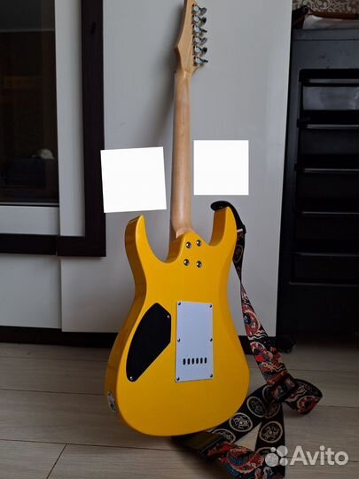 Электрогитара 