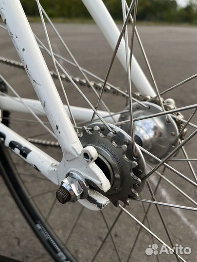 Фикс трековый велосипед kona
