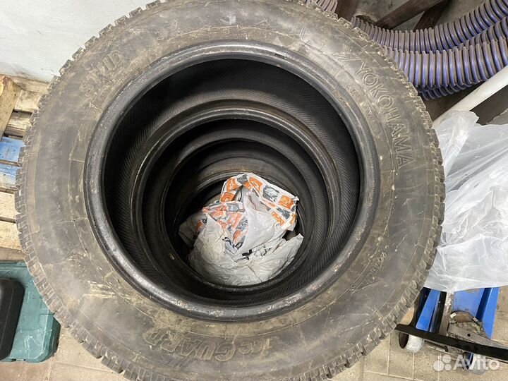 Yokohama Ice Guard Stud IG35 215/60 R16