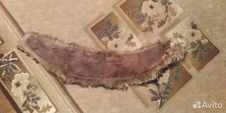 Воротник из натурального меха енота