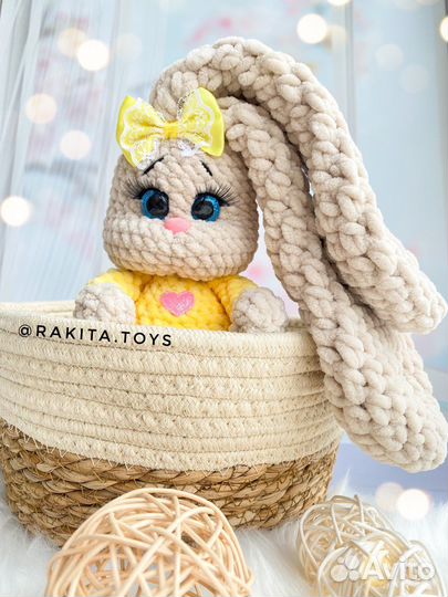 Вязаный заяц