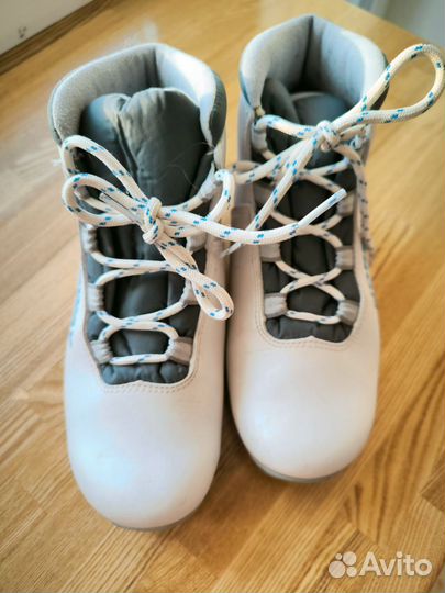 Лыжные ботинки 37