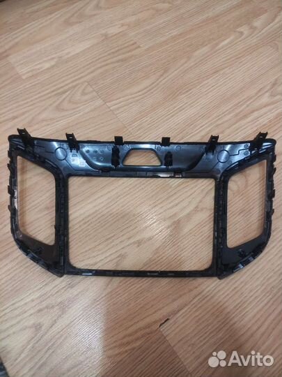 Рамка магнитолы Hyundai Creta новая