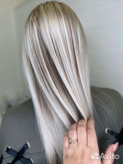 Модель на окрашивание волос