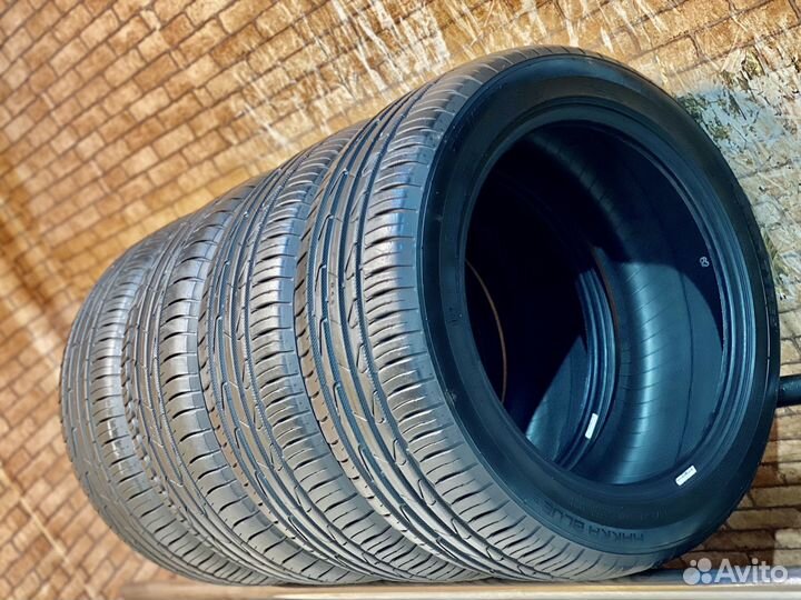 Nokian Tyres Hakka Blue 3 215/45 R16 90V