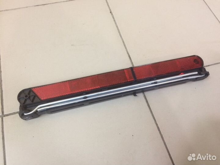 BMW E60 Знак аварийной остановки с Японии