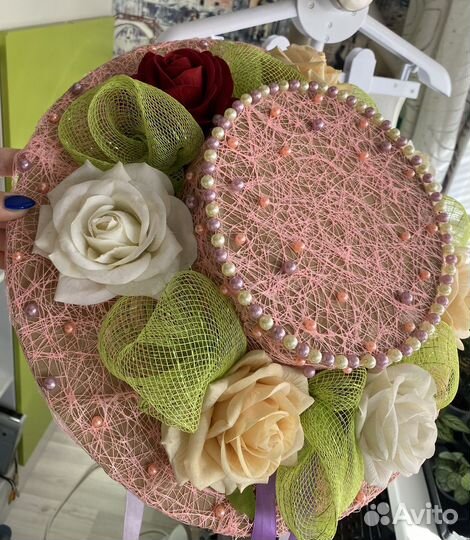 Шляпа с цветами, женская