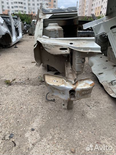 Лонжерон Renault logan Прав