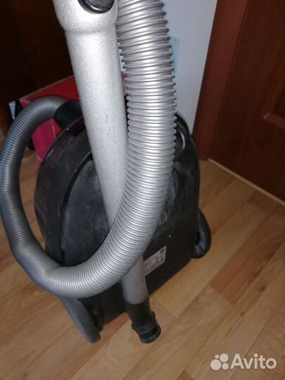 Пылесос Philips Performer Active 2000 W