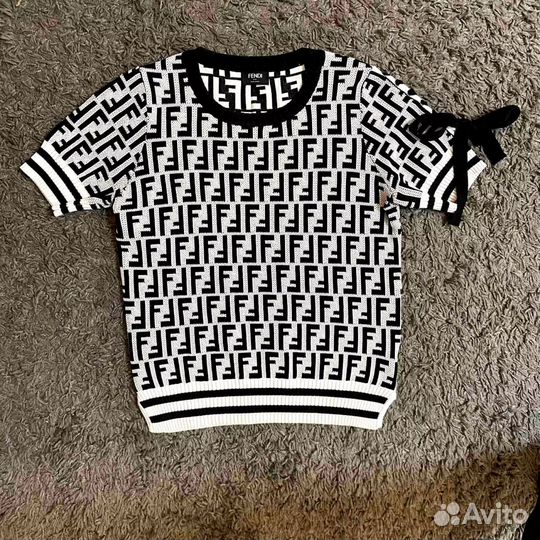 Футболка Fendi