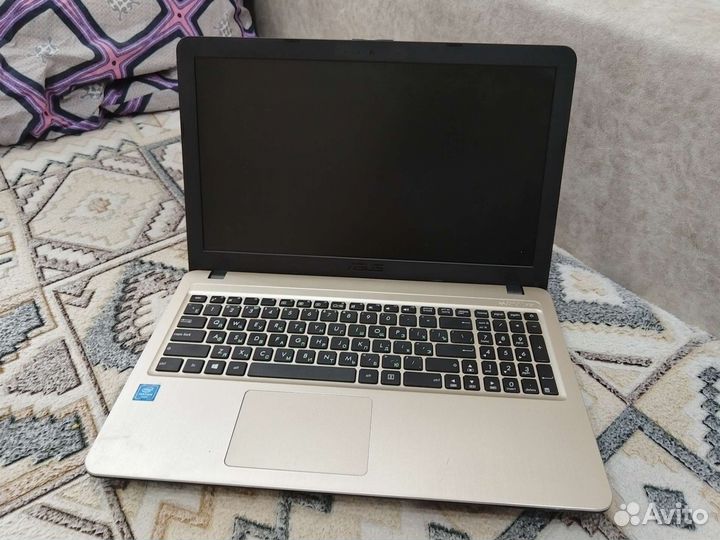 Ноутбук asus
