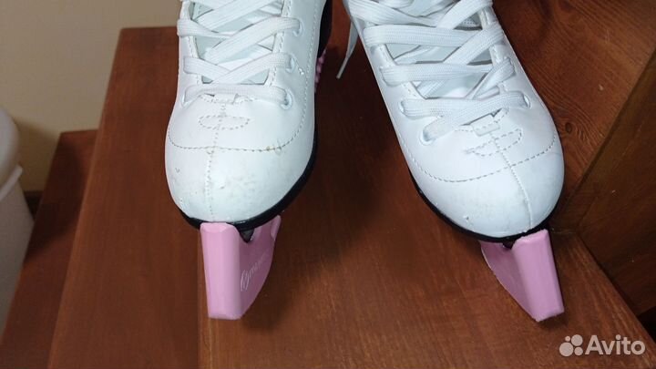 Коньки фигурные