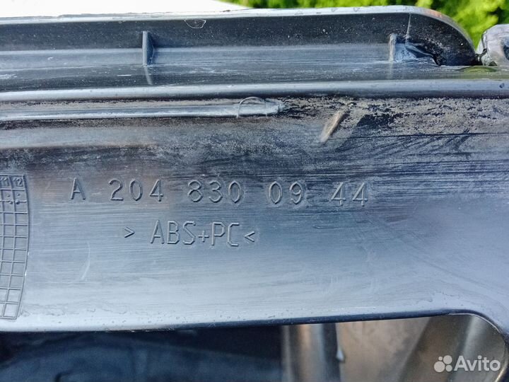 Водосток правый Мерседес w207