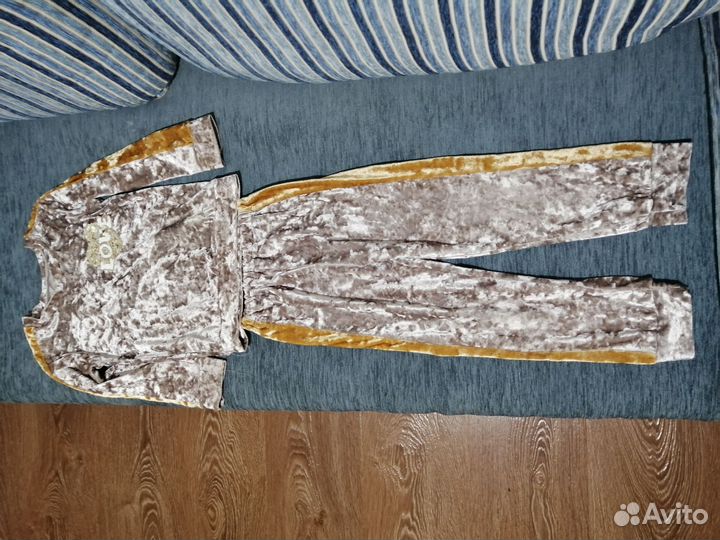 Велюровый костюм для девочки