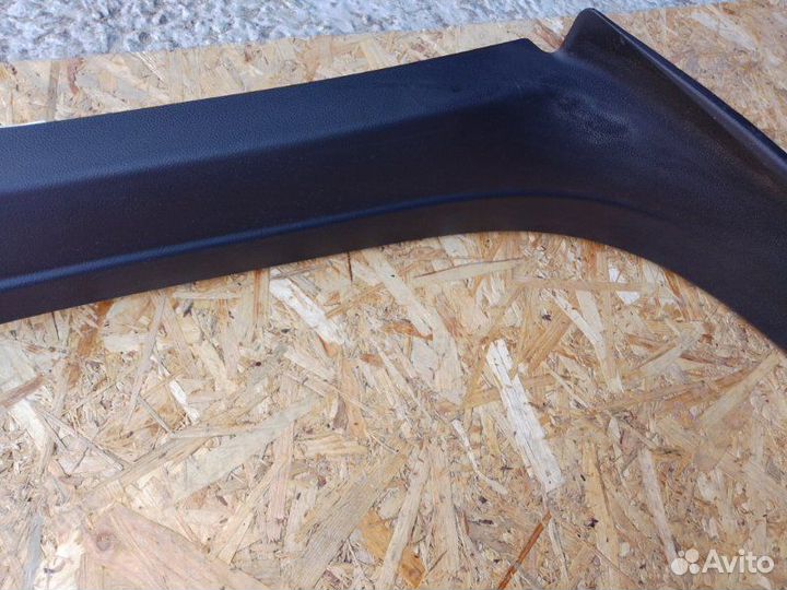 Накладка на порог салона задняя правая Audi A8 D4